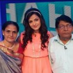 1653598573 143 Tonushree Chakraborty Bengali Actrtess हाइट Weight उम्र बॉयफ्रेंड Biography तोनुश्री चक्रवर्ती के माता-पिता