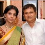 1653633974 914 Fenil Umrigar Actress हाइट Weight उम्र बॉयफ्रेंड Biography Hindi फेनिल उमरीगर अपने परिवार के साथ