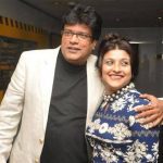 राजेश शर्मा अपनी पत्नी संगीता शर्मा के साथ
