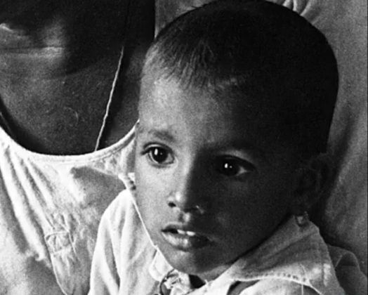 मामे खान की बचपन की तस्वीर