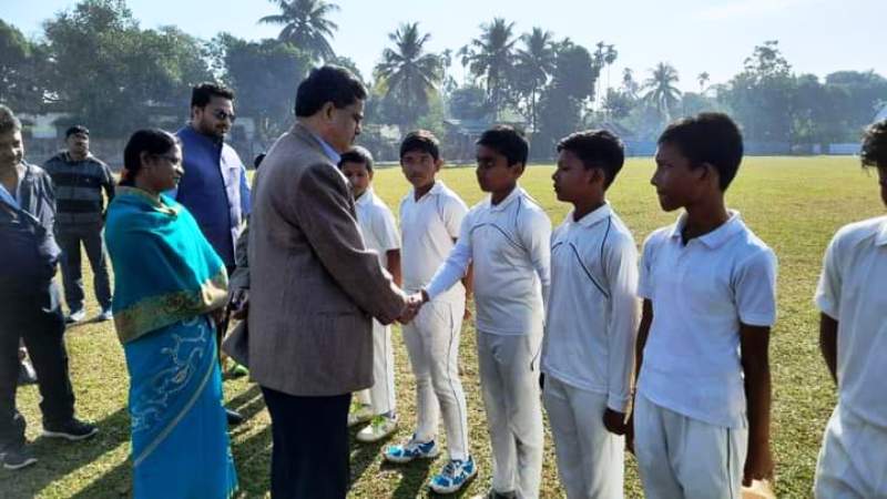 त्रिपुरा क्रिकेट संघ के अध्यक्ष माणिक साहा ने अंडर-14 क्रिकेट टीम को बधाई दी