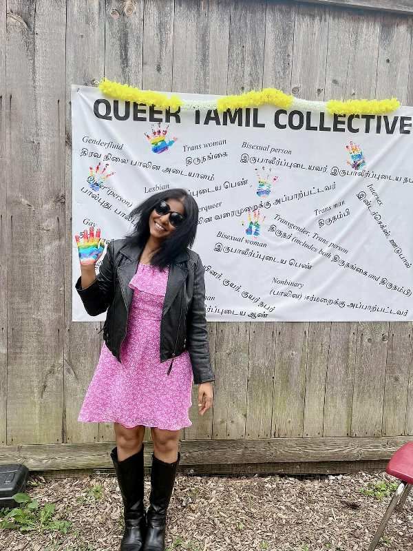 लीना मणिमेक्कलई क्वीयर समुदाय का समर्थन कर रही हैं