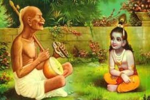 जप करते हुए सूरदास को दर्शाती एक छवि और भगवान कृष्ण उन्हें सुन रहे हैं।