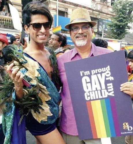 LGBTQ परेड में सुशांत दिवगिकर