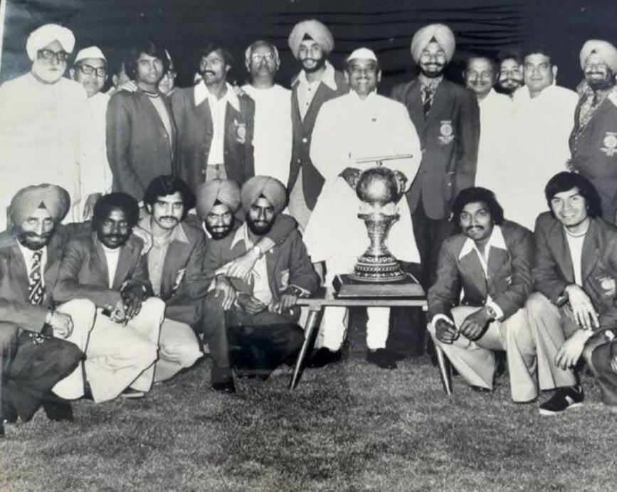 1975 विश्व कप विजेता भारतीय हॉकी टीम