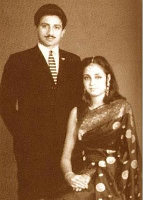 सहबा मुशर्रफ अपने पति के साथ शादी के कुछ समय बाद।