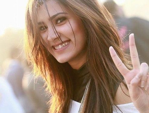 Aastha Gill हाइट Weight उम्र बॉयफ्रेंड Biography in Hindi Aastha Gill