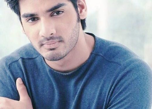 Ahan Shetty हाइट उम्र गर्लफ्रेंड परिवार Biography in Hindi Ahan Shetty