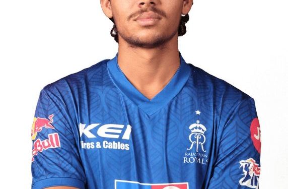 Akash Singh उम्र हाइट गर्लफ्रेंड परिवार Biography in Hindi Akash Singh Rajasthan Royals