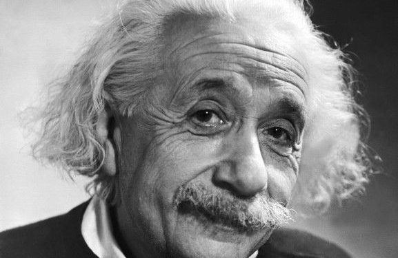 Albert Einstein उम्र Death पत्नी परिवार Biography in Hindi Albert Einstein