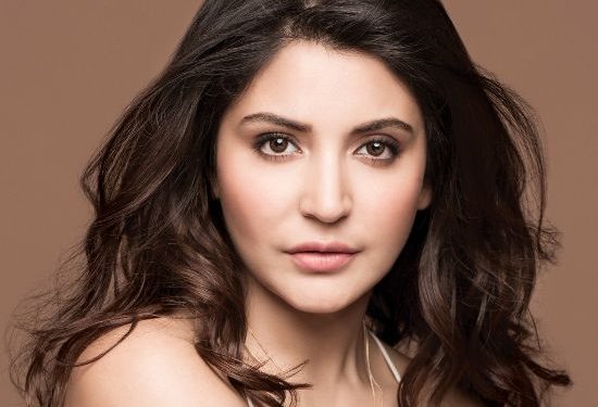 Anushka Sharma हाइट उम्र बॉयफ्रेंड पति बच्चे परिवार Biography in Anushka Sharma