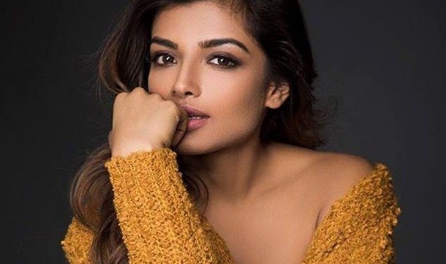 Ashna Zaveri Actress हाइट Weight उम्र बॉयफ्रेंड Biography in Hindi Ashna Zaveri