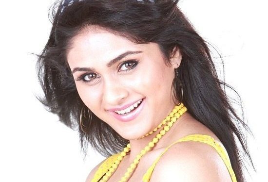Bianca aka Biyanka Desai हाइट Weight उम्र पति Biography in bianca-desai