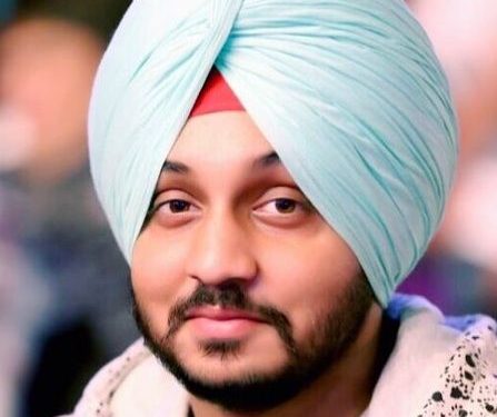 Davi Singh The Landers उम्र परिवार गर्लफ्रेंड Biography in Hindi Davi Singh