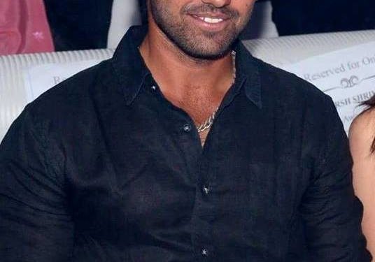 Deepak Chahar Cricketer हाइट उम्र गर्लफ्रेंड पत्नी परिवार Biography in Deepak Chahar