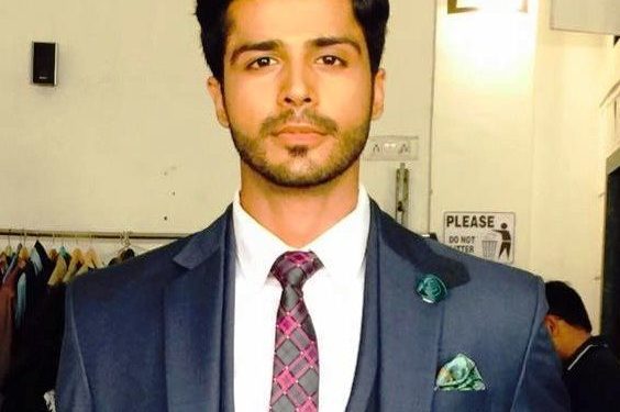 Honey Makhani हाइट Weight उम्र गर्लफ्रेंड परिवार Biography in Hindi Honey Makhani