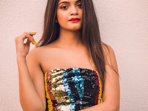 Ishwari Deshpande हाइट उम्र Death बॉयफ्रेंड परिवार Biography in Hindi Ishwari Deshpande