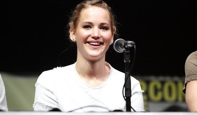Jennifer Lawrence हाइट Weight उम्र Biography Affairs in Hindi Jennifer Lawrence Height, Weight, Age, Biography, Affairs & More