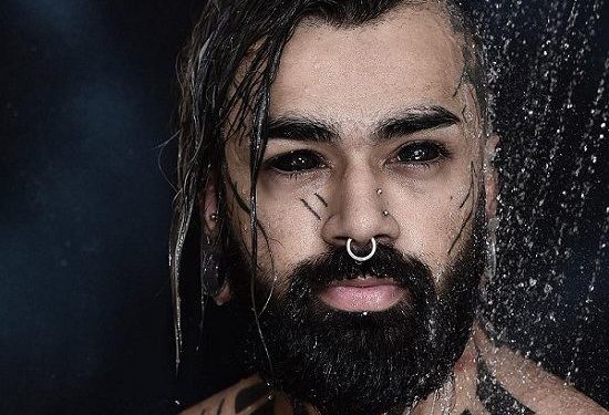 Karan Tattoographer हाइट Weight उम्र Biography in Hindi Tattoographer Karan first ever Indian to get his eyeballs tattooed