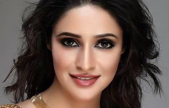 Kiara Rana हाइट Weight उम्र बॉयफ्रेंड Biography in Hindi Kiara Rana