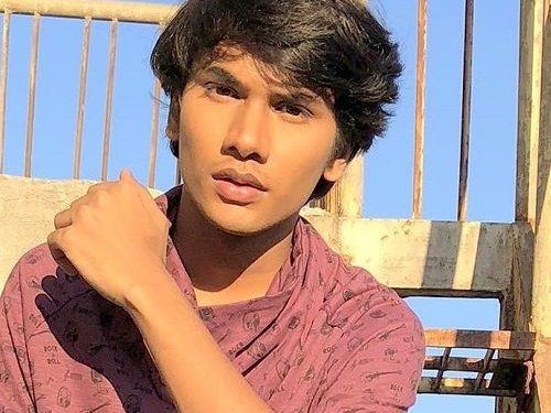 Mohak Meet हाइट Weight उम्र गर्लफ्रेंड परिवार Biography in Hindi Mohak Meet