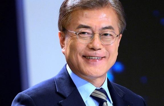 Moon Jae in उम्र पत्नी बच्चे परिवार Biography in Hindi Moon Jae-in