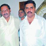 नल्लारी किरण कुमार रेड्डी अपने भाई के साथ