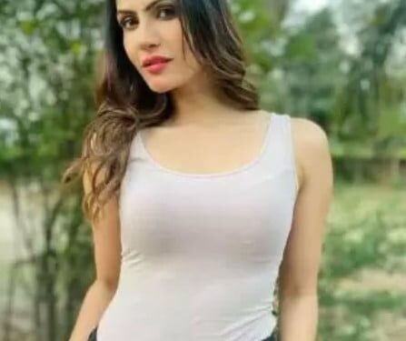 Neet Mahal हाइट उम्र बॉयफ्रेंड परिवार Biography in Hindi Neet Mahal