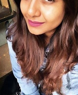 Nidhi Moony Singh हाइट उम्र बॉयफ्रेंड पति परिवार Biography in Nidhi Moony Singh