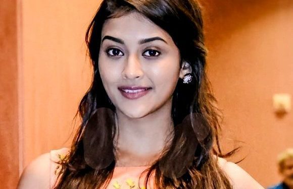 Pooja Jhaveri Actress हाइट Weight उम्र बॉयफ्रेंड Biography in Hindi Pooja Jhaveri