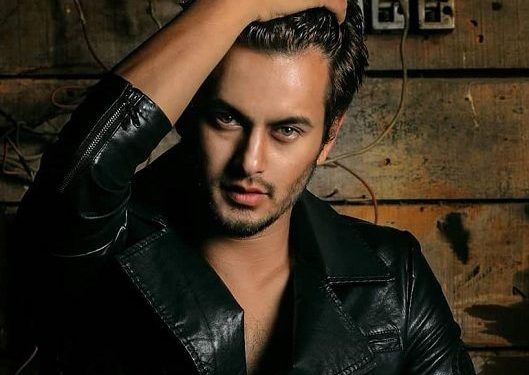 Pradeep Khadka उम्र परिवार गर्लफ्रेंड Biography in Hindi Pradeep Khadka