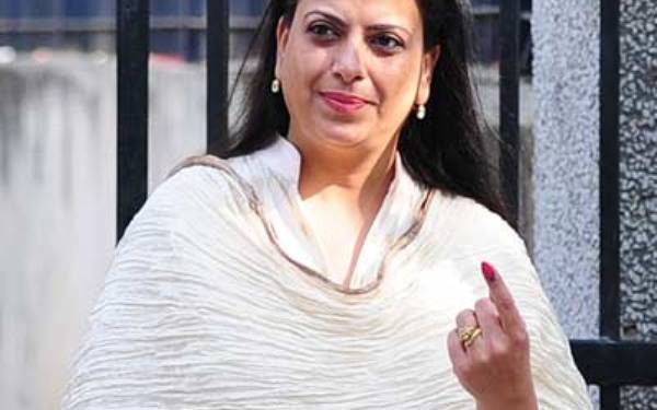 Pratibha Advani उम्र पति बच्चे परिवार Biography in Hindi Pratibha Advani