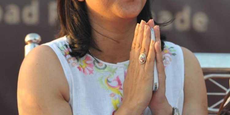 Priya Dutt उम्र Biography पति परिवार in Hindi Priya Dutt