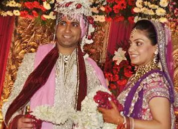 पूजा शर्मा की शादी की तस्वीर