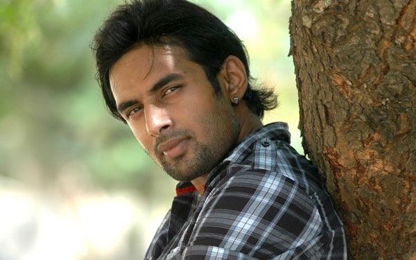 Rahul Raj Singh उम्र हाइट गर्लफ्रेंड पत्नी परिवार Biography in Rahul Raj Singh