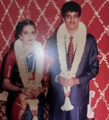 राज सुब्रमण्यम अपनी पत्नी के साथ