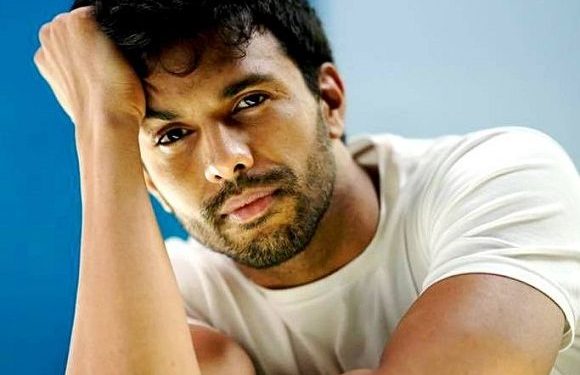 Rajeev Siddhartha उम्र परिवार गर्लफ्रेंड Biography in Hindi Rajeev Siddhartha