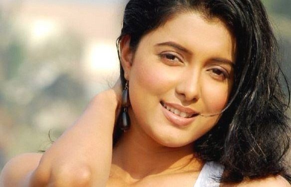 Richa Soni हाइट Weight उम्र Affairs Biography in Hindi richa-soni