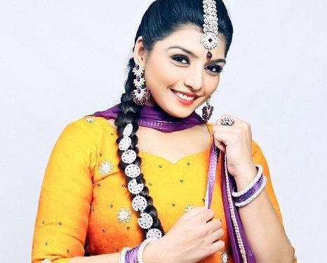 Rupinder Handa हाइट Weight उम्र Affairs पति Biography in Hindi Rupinder Handa