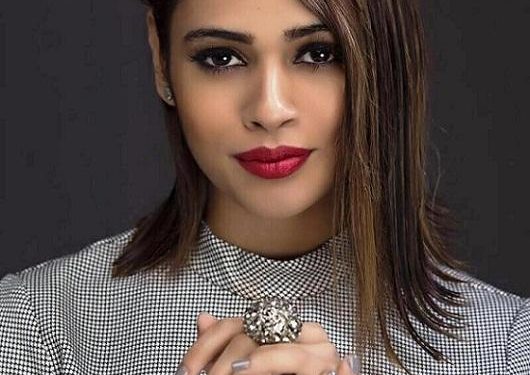 Shalmali Kholgade हाइट उम्र बॉयफ्रेंड पति परिवार Biography in Hindi Shalmali Kholgade profile