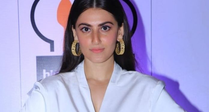 Shivaleeka Oberoi उम्र बॉयफ्रेंड परिवार Biography in Hindi Shivaleeka Oberoi