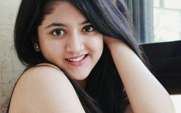 Shriya Sharma हाइट उम्र बॉयफ्रेंड परिवार Biography in Hindi Shriya Sharma