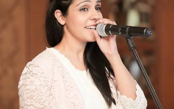 Simar Kaur Singer हाइट Weight उम्र बॉयफ्रेंड Biography in Hindi Simar Kaur