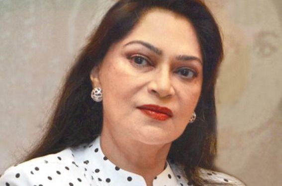 Simi Garewal उम्र बॉयफ्रेंड पति परिवार Biography in Hindi Simi Garewal