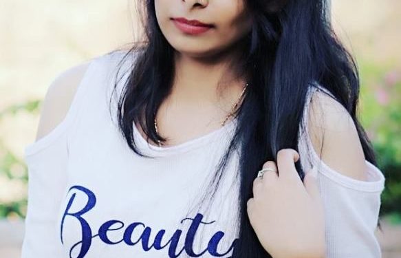 Simran Khan हाइट उम्र बॉयफ्रेंड परिवार Biography in Hindi Simran Khan