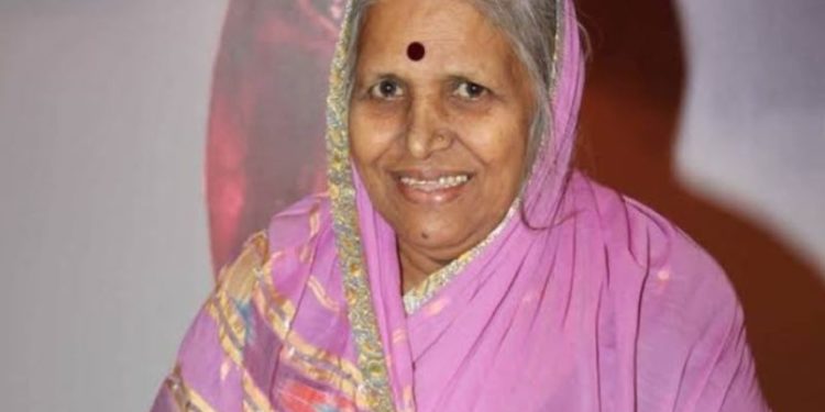 Sindhutai Sapkal Age, Death, Husband, Children, Family, Biography & More