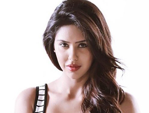 Sonam Bajwa उम्र बॉयफ्रेंड पति परिवार Biography in Hindi Sonam Bajwa