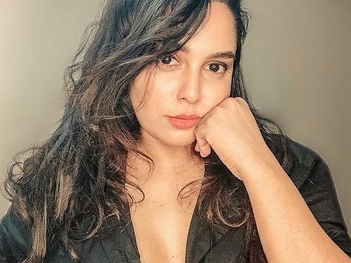 Steffi Kingham हाइट उम्र बॉयफ्रेंड परिवार Biography in Hindi Steffi Kingham