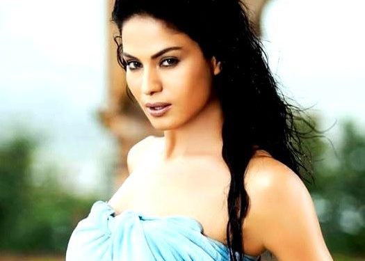 Veena Malik हाइट Weight उम्र बॉयफ्रेंड पति Biography in Hindi Veena Malik