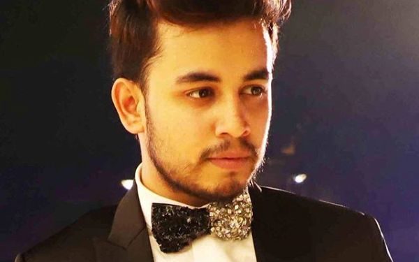 Vibhor Parashar उम्र गर्लफ्रेंड परिवार Biography in Hindi Vibhor Parashar